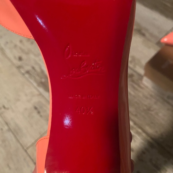 PERFECT FOR SUMMER! New in box Louboutin Iriza 100 size 40.5 - Picture 4 of 5